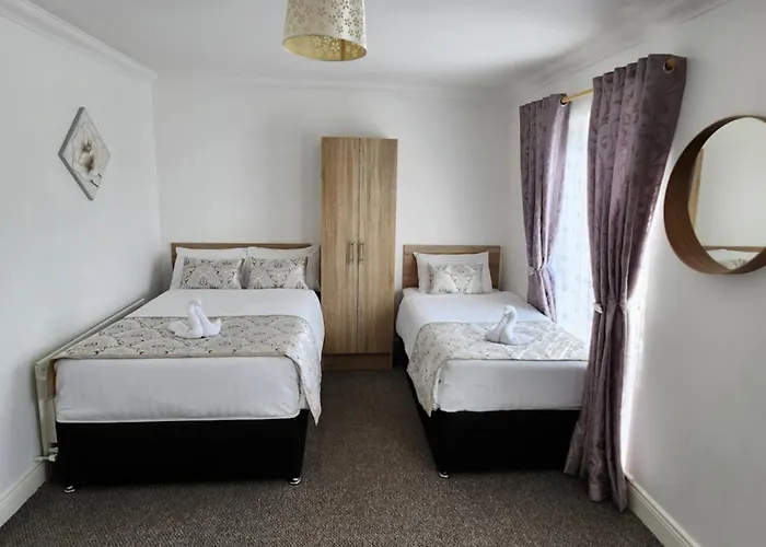 Bright Elegant Park View