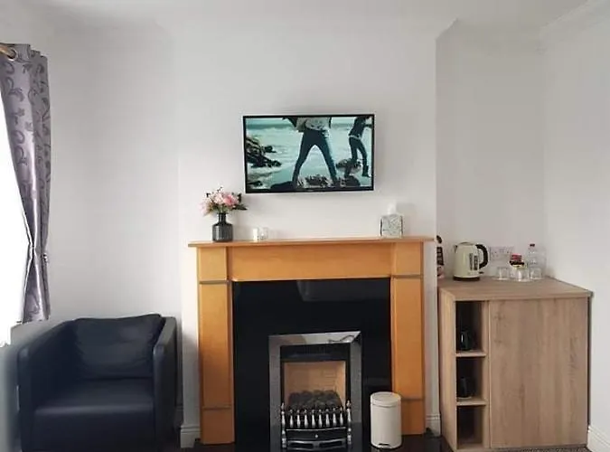 Bright Elegant Park View *